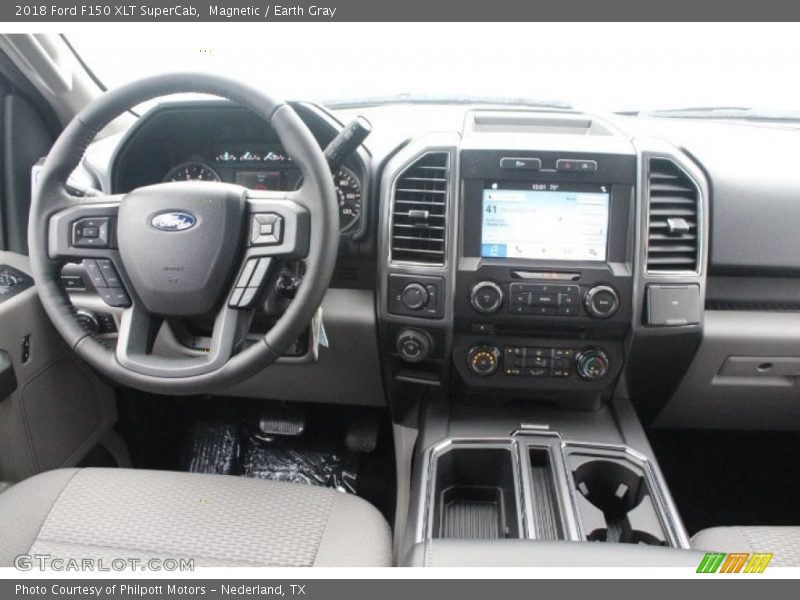 Magnetic / Earth Gray 2018 Ford F150 XLT SuperCab