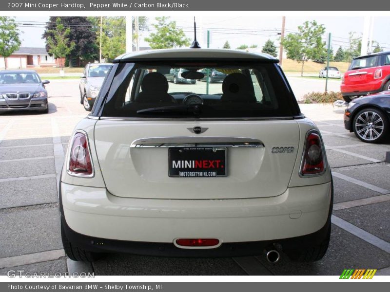 Pepper White / Carbon Black/Black 2007 Mini Cooper Hardtop