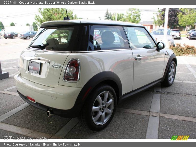 Pepper White / Carbon Black/Black 2007 Mini Cooper Hardtop