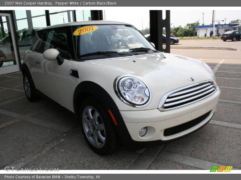 Pepper White / Carbon Black/Black 2007 Mini Cooper Hardtop