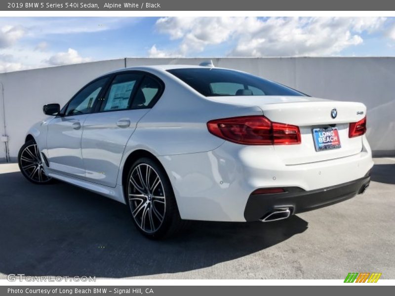 Alpine White / Black 2019 BMW 5 Series 540i Sedan