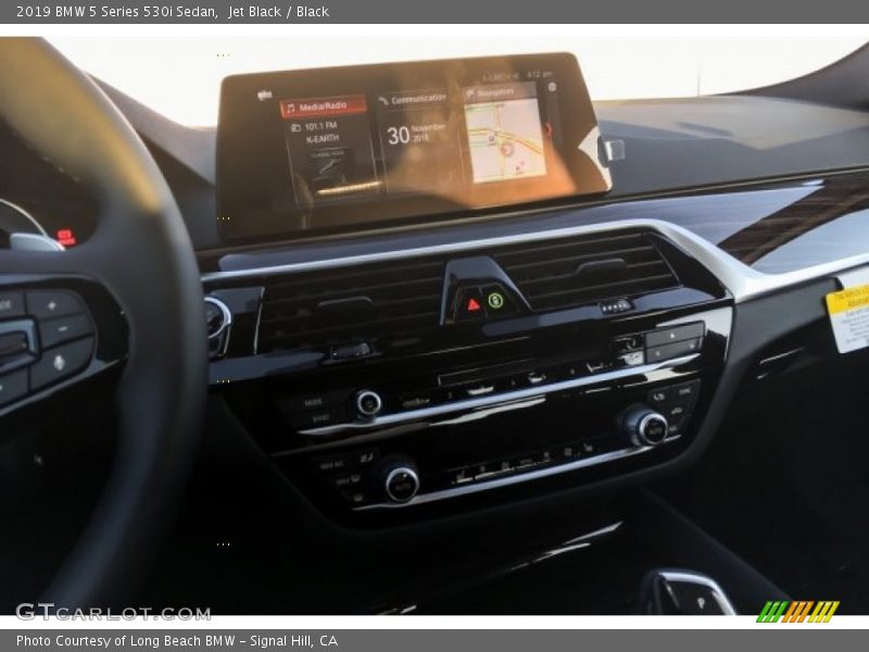 Jet Black / Black 2019 BMW 5 Series 530i Sedan