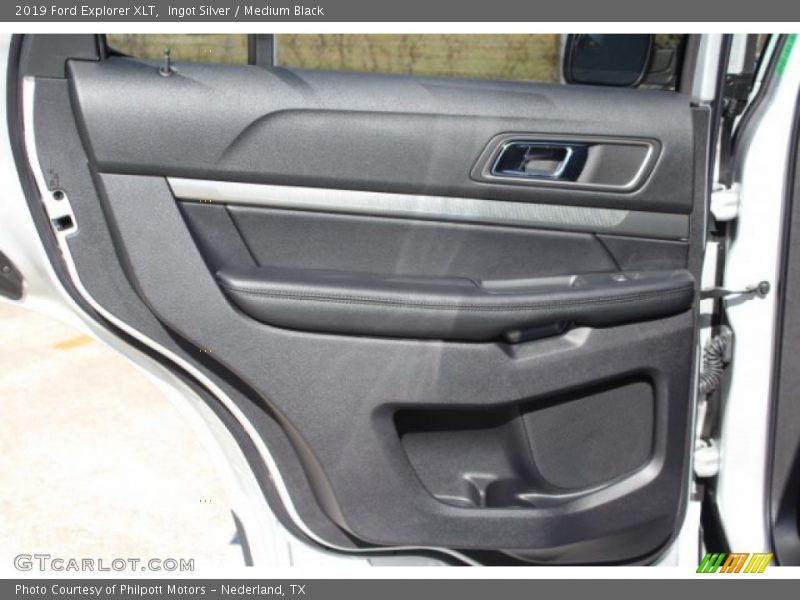 Ingot Silver / Medium Black 2019 Ford Explorer XLT