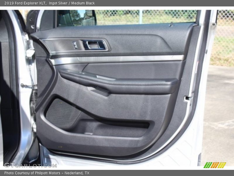Ingot Silver / Medium Black 2019 Ford Explorer XLT