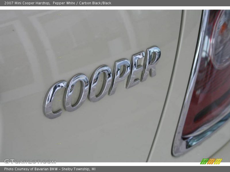 Pepper White / Carbon Black/Black 2007 Mini Cooper Hardtop