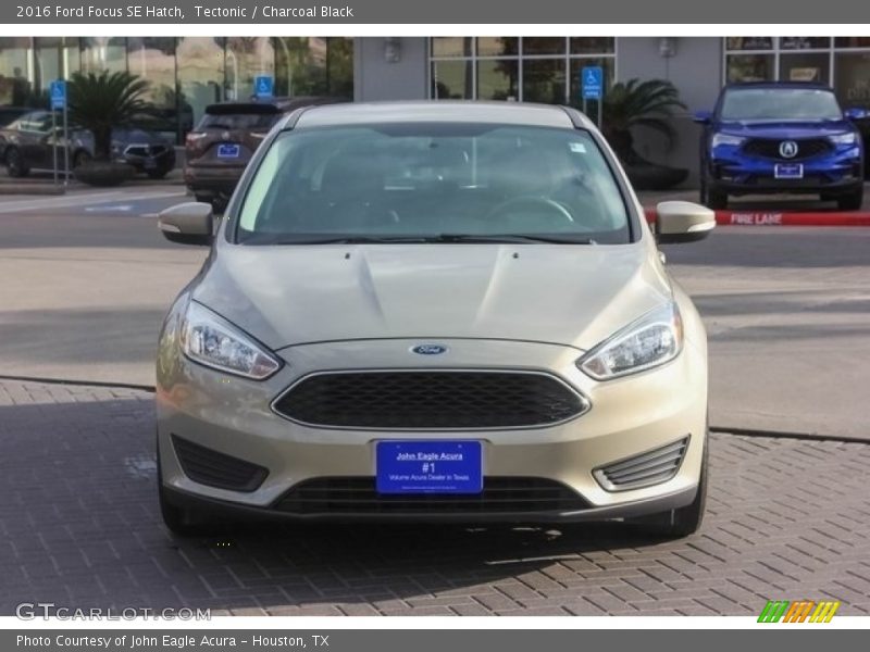 Tectonic / Charcoal Black 2016 Ford Focus SE Hatch