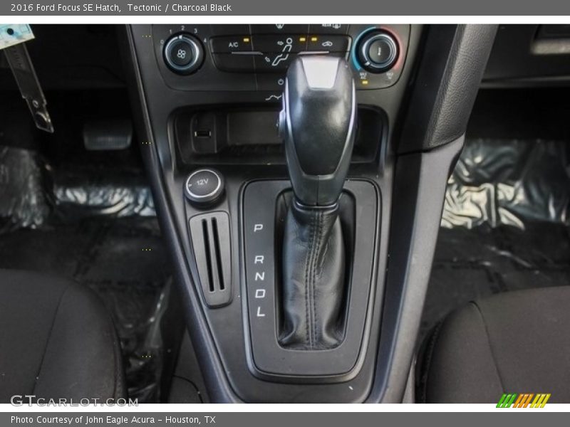 Tectonic / Charcoal Black 2016 Ford Focus SE Hatch
