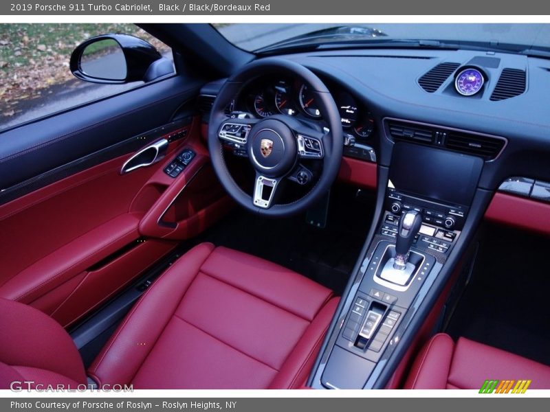 Controls of 2019 911 Turbo Cabriolet