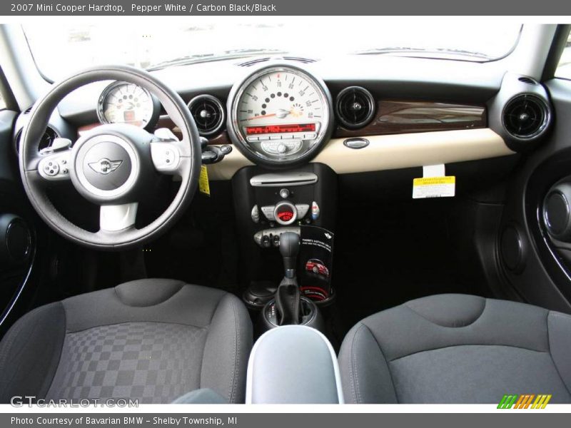 Pepper White / Carbon Black/Black 2007 Mini Cooper Hardtop