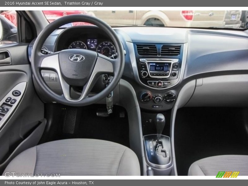 Triathlon Gray / Gray 2016 Hyundai Accent SE Sedan