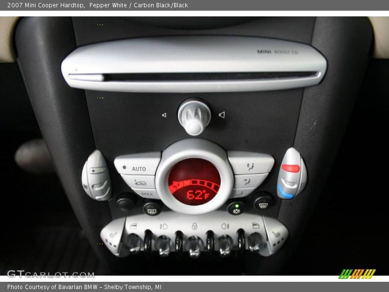 Pepper White / Carbon Black/Black 2007 Mini Cooper Hardtop