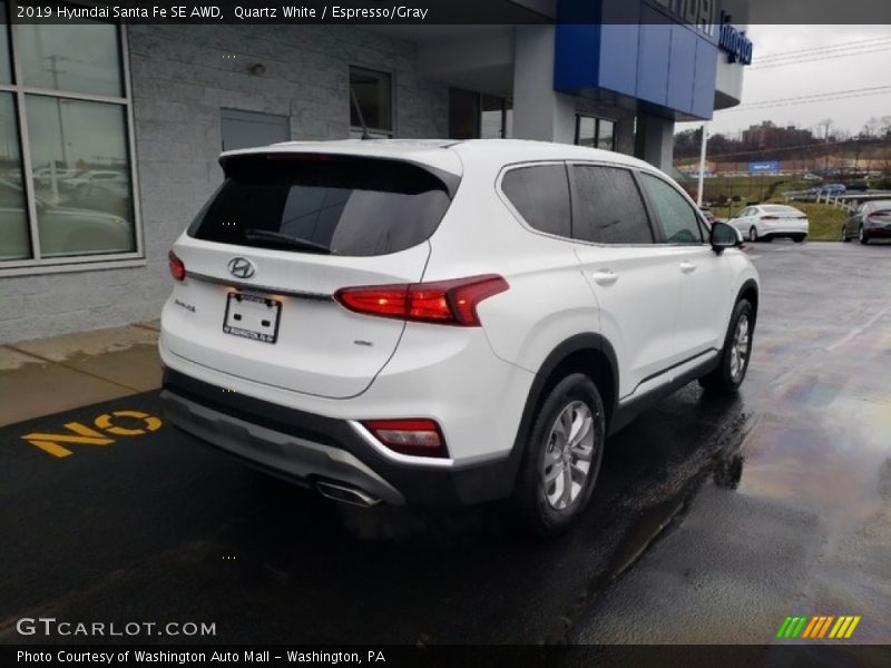 Quartz White / Espresso/Gray 2019 Hyundai Santa Fe SE AWD