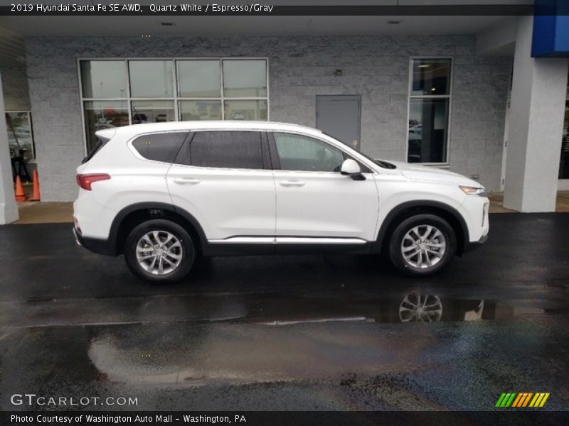 Quartz White / Espresso/Gray 2019 Hyundai Santa Fe SE AWD