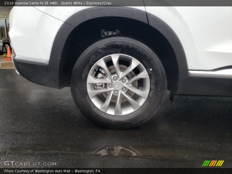 Quartz White / Espresso/Gray 2019 Hyundai Santa Fe SE AWD