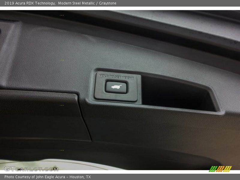 Modern Steel Metallic / Graystone 2019 Acura RDX Technology