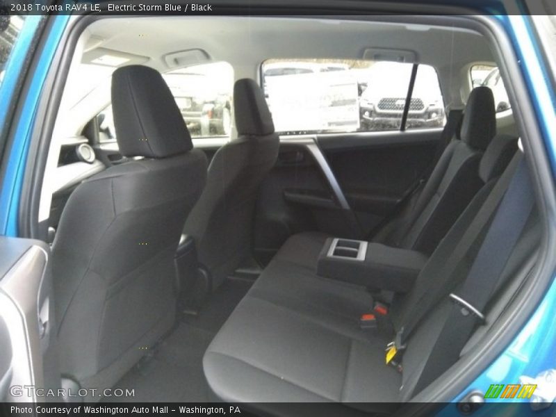 Electric Storm Blue / Black 2018 Toyota RAV4 LE