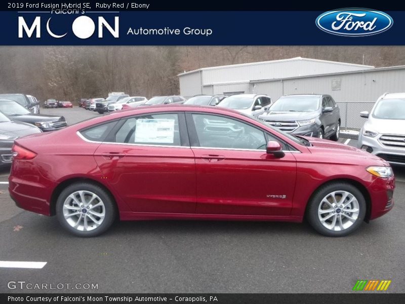 Ruby Red / Ebony 2019 Ford Fusion Hybrid SE