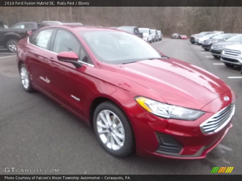 Ruby Red / Ebony 2019 Ford Fusion Hybrid SE