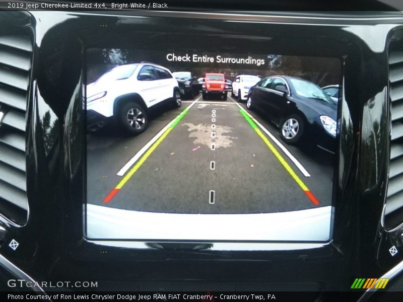 Bright White / Black 2019 Jeep Cherokee Limited 4x4
