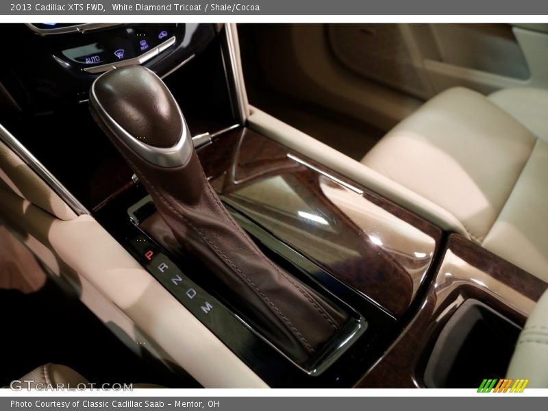 White Diamond Tricoat / Shale/Cocoa 2013 Cadillac XTS FWD