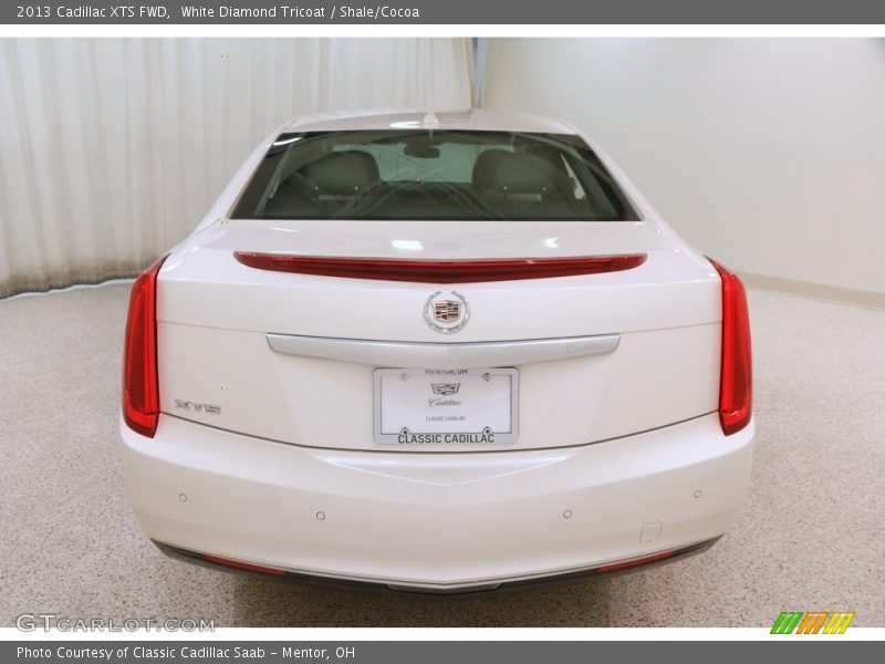 White Diamond Tricoat / Shale/Cocoa 2013 Cadillac XTS FWD