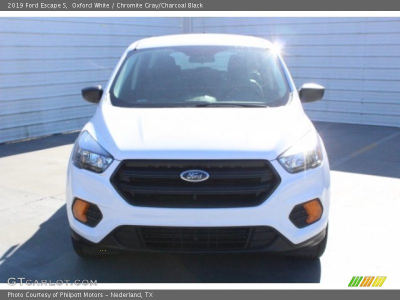 Oxford White / Chromite Gray/Charcoal Black 2019 Ford Escape S