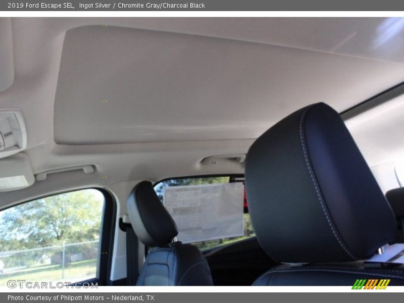 Ingot Silver / Chromite Gray/Charcoal Black 2019 Ford Escape SEL