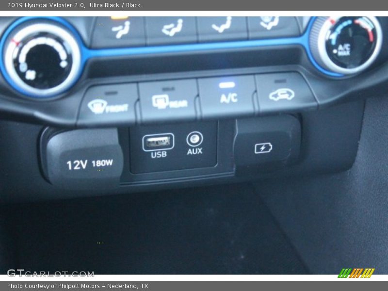 Ultra Black / Black 2019 Hyundai Veloster 2.0