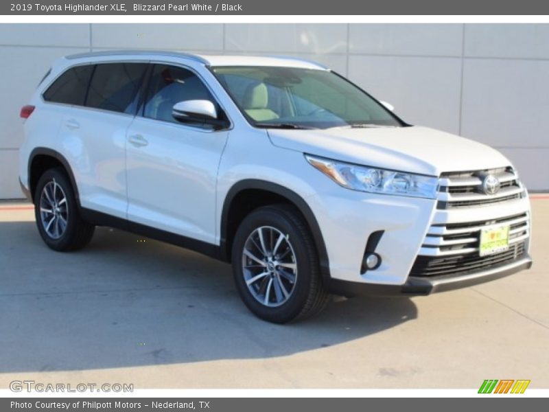 Blizzard Pearl White / Black 2019 Toyota Highlander XLE