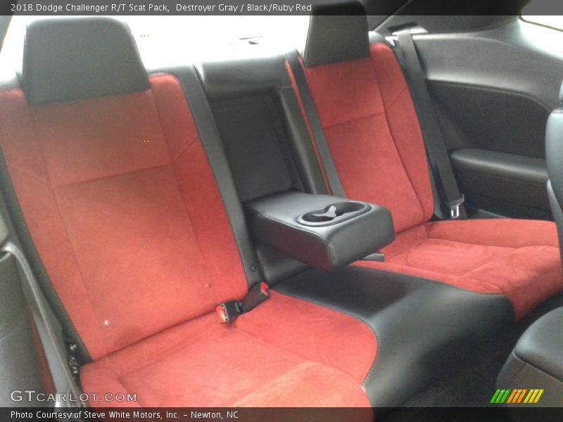 Destroyer Gray / Black/Ruby Red 2018 Dodge Challenger R/T Scat Pack