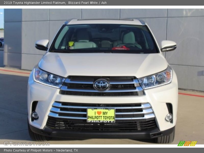 Blizzard Pearl White / Ash 2019 Toyota Highlander Limited Platinum