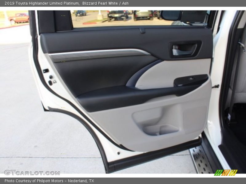 Blizzard Pearl White / Ash 2019 Toyota Highlander Limited Platinum