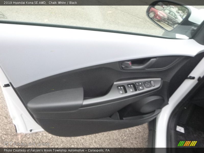 Chalk White / Black 2019 Hyundai Kona SE AWD