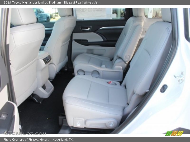 Blizzard Pearl White / Ash 2019 Toyota Highlander Limited Platinum
