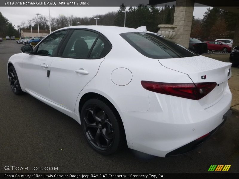 Alfa White / Black 2019 Alfa Romeo Giulia AWD