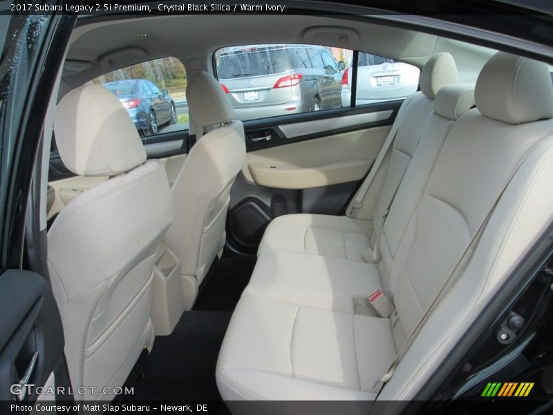 Crystal Black Silica / Warm Ivory 2017 Subaru Legacy 2.5i Premium