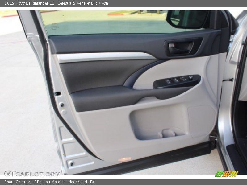 Celestial Silver Metallic / Ash 2019 Toyota Highlander LE