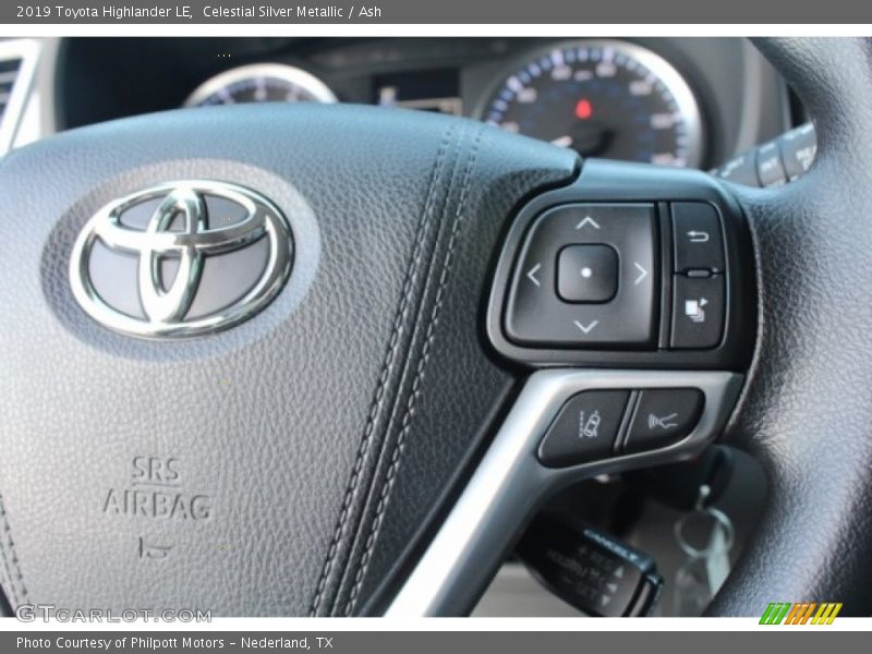 Celestial Silver Metallic / Ash 2019 Toyota Highlander LE