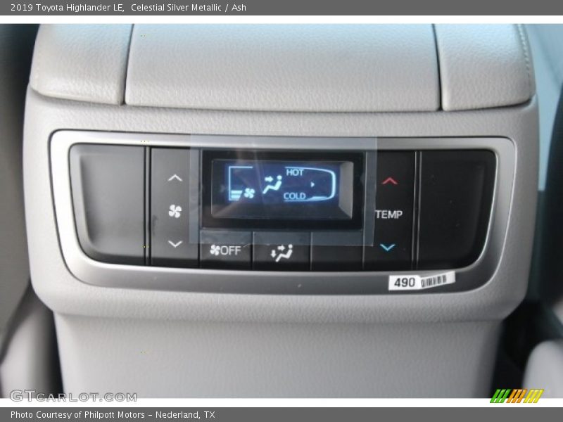 Celestial Silver Metallic / Ash 2019 Toyota Highlander LE