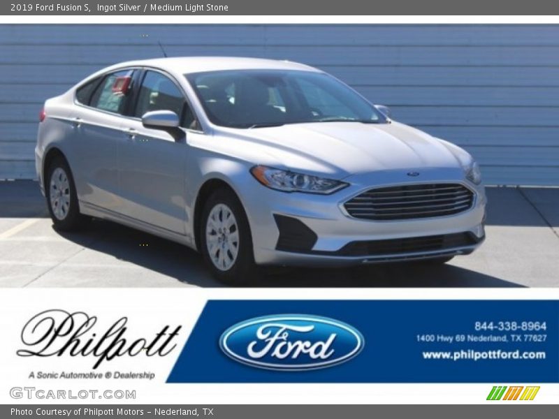 Ingot Silver / Medium Light Stone 2019 Ford Fusion S