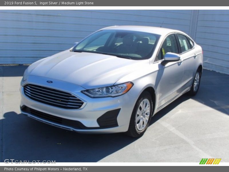 Ingot Silver / Medium Light Stone 2019 Ford Fusion S