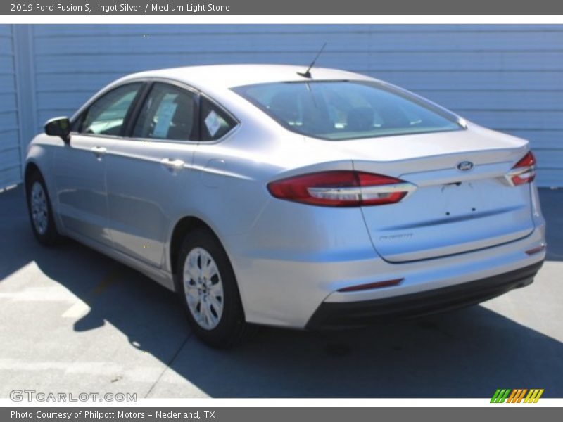 Ingot Silver / Medium Light Stone 2019 Ford Fusion S