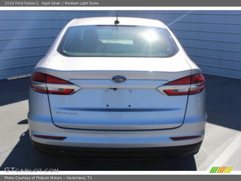 Ingot Silver / Medium Light Stone 2019 Ford Fusion S