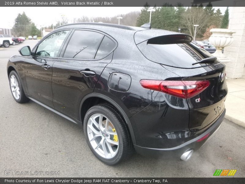 Volcano Black Metallic / Black 2019 Alfa Romeo Stelvio AWD