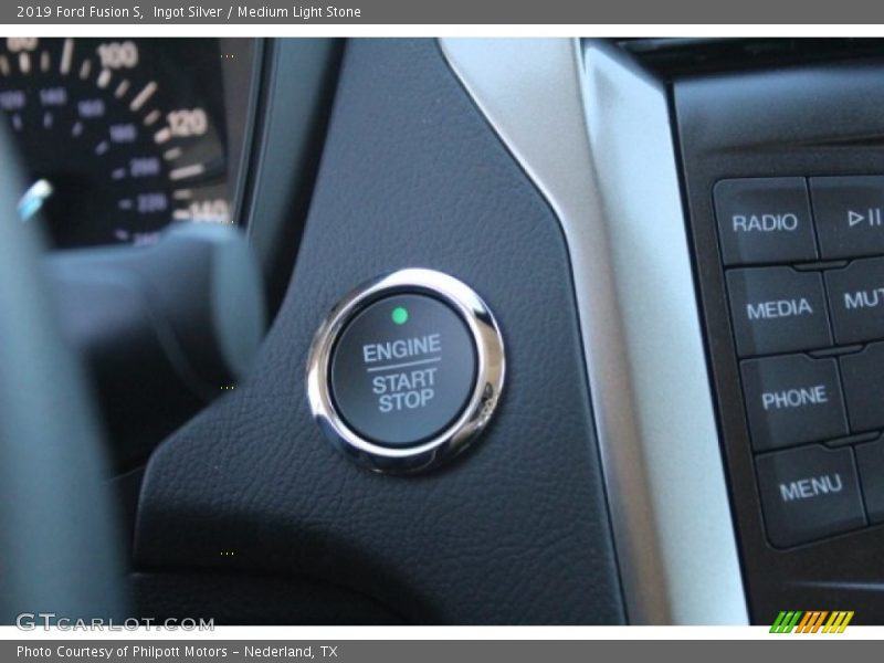 Ingot Silver / Medium Light Stone 2019 Ford Fusion S
