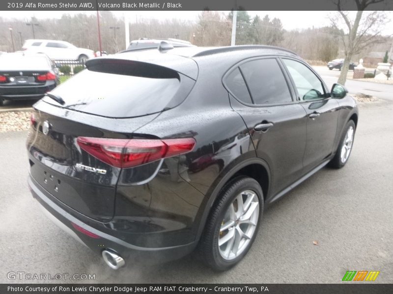 Volcano Black Metallic / Black 2019 Alfa Romeo Stelvio AWD
