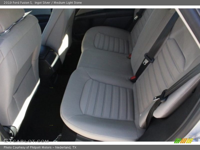 Ingot Silver / Medium Light Stone 2019 Ford Fusion S