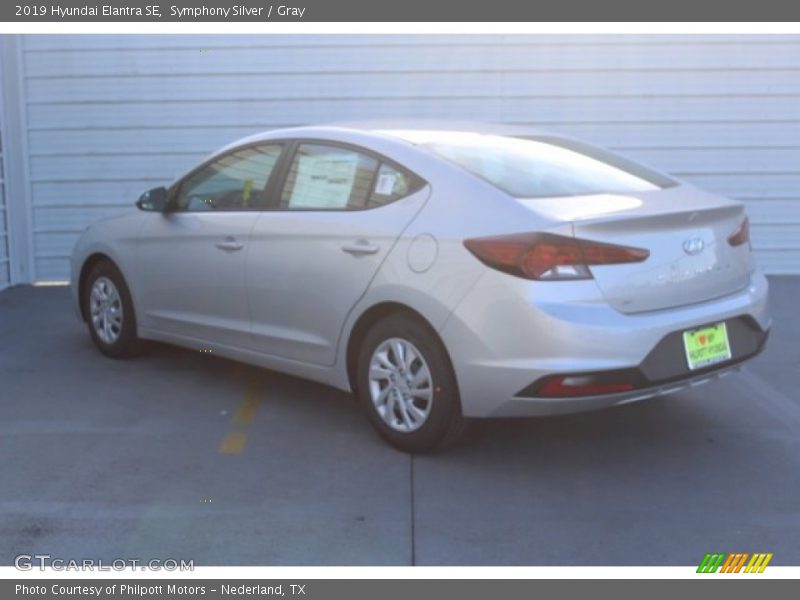 Symphony Silver / Gray 2019 Hyundai Elantra SE