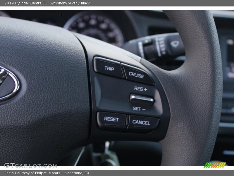 Symphony Silver / Black 2019 Hyundai Elantra SE