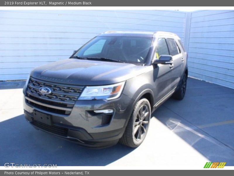 Magnetic / Medium Black 2019 Ford Explorer XLT